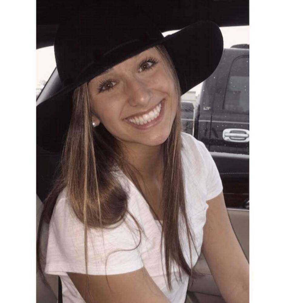 Meet your Posher, Kayli